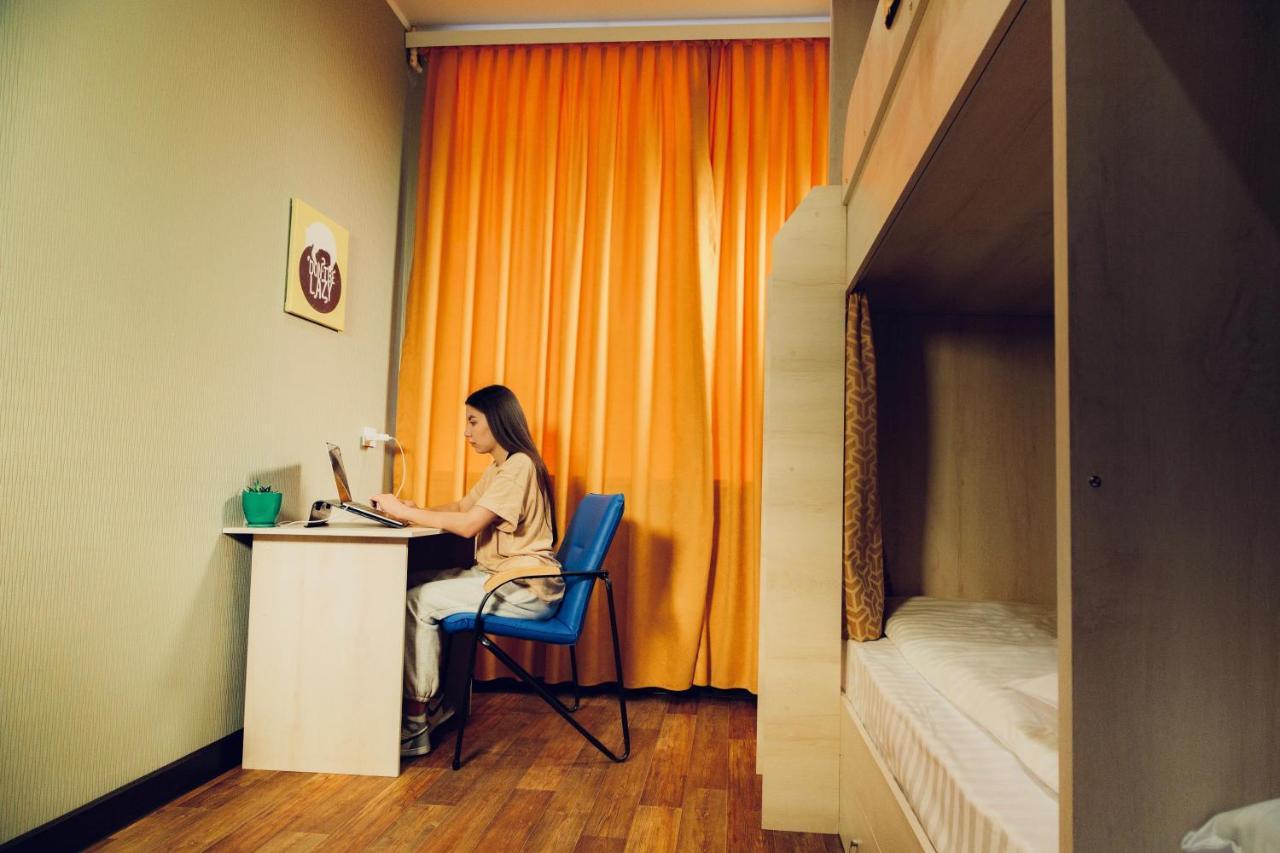 Evergreen Hostel Almaty Esterno foto