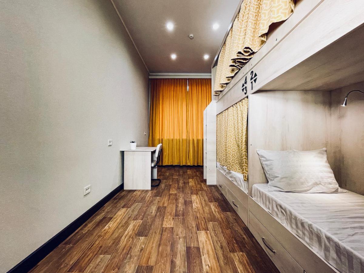 Evergreen Hostel Almaty Esterno foto