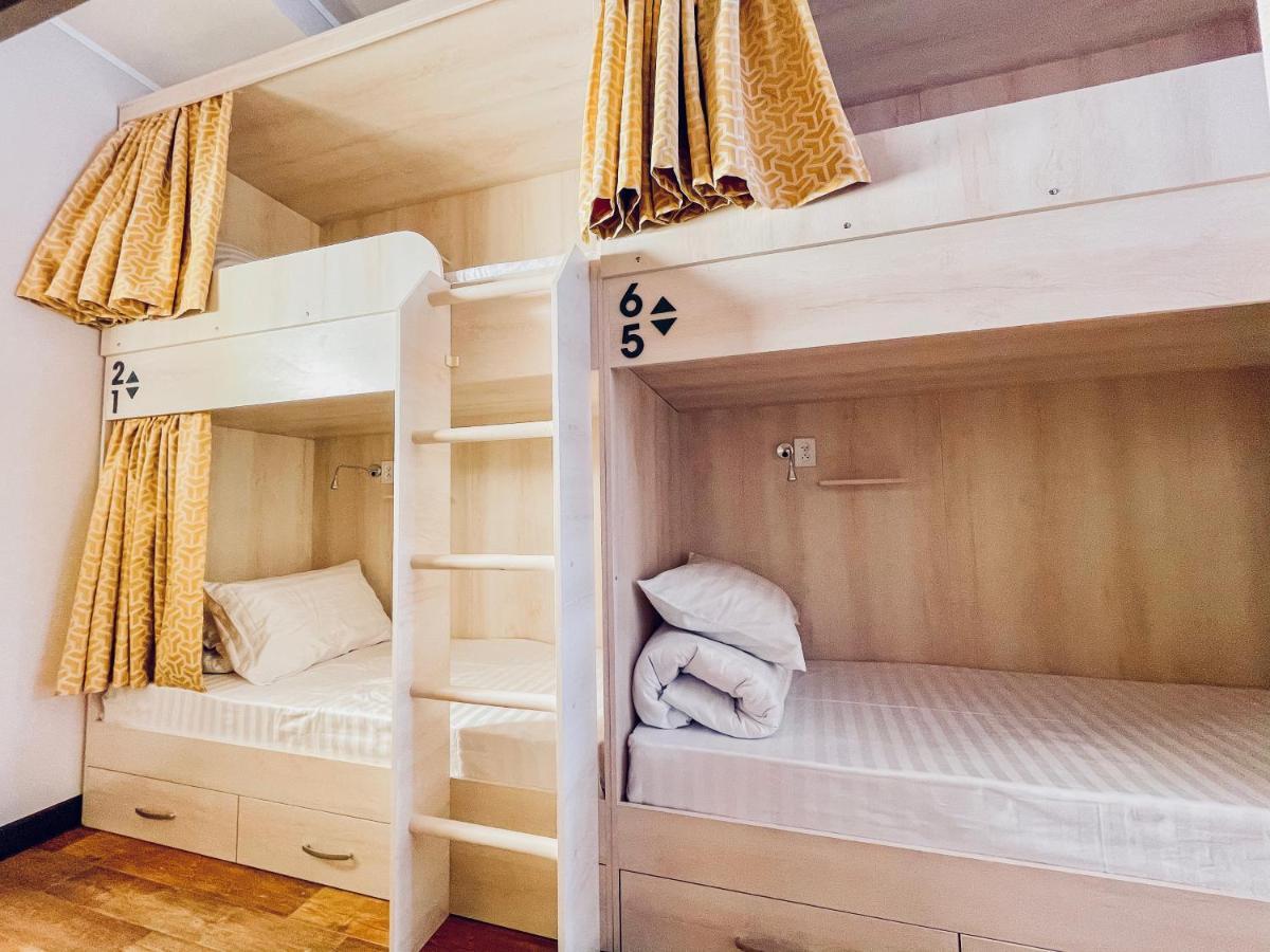 Evergreen Hostel Almaty Esterno foto